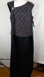formal gown Plus 24W NWT $159 Patra